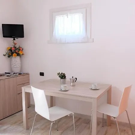 Pensjonat La Casa Dei Nonni Sul Garda 3*